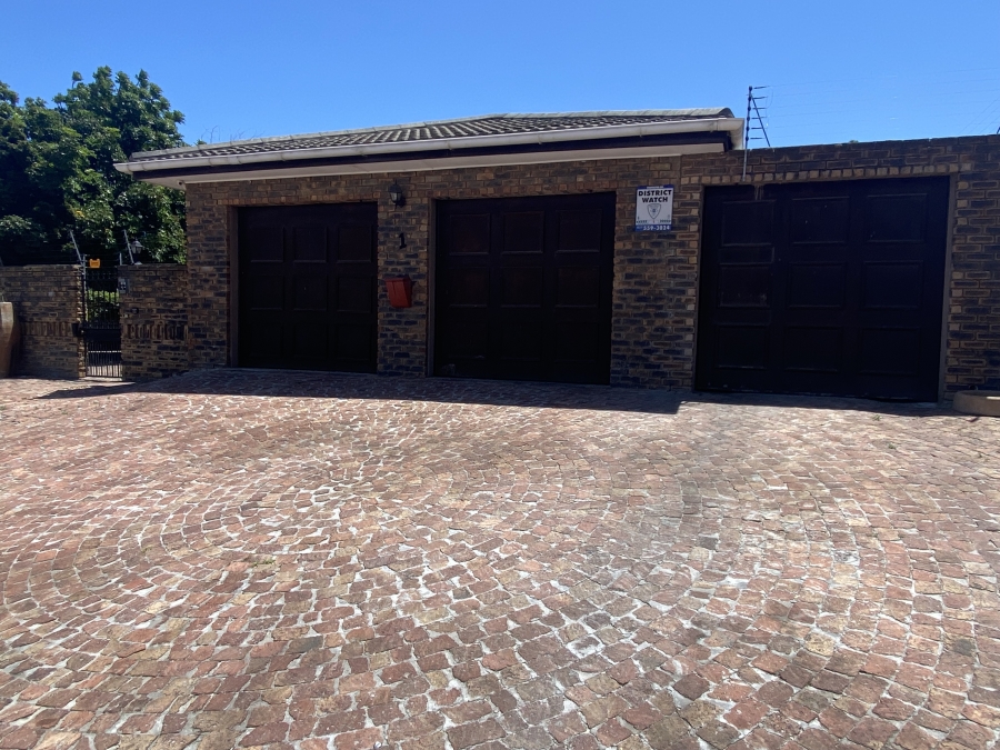 6 Bedroom Property for Sale in De Tijger Western Cape